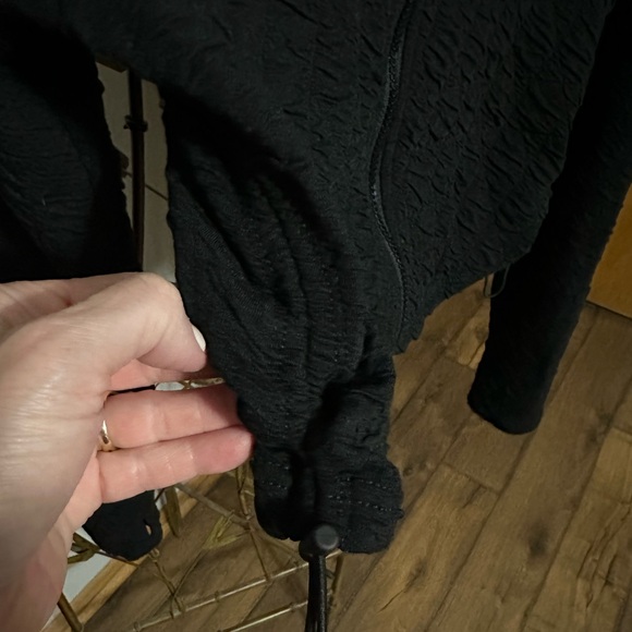 Free People Movement Kadi Quilted Hoodie in black-  NWOT M - Picture 6 of 10